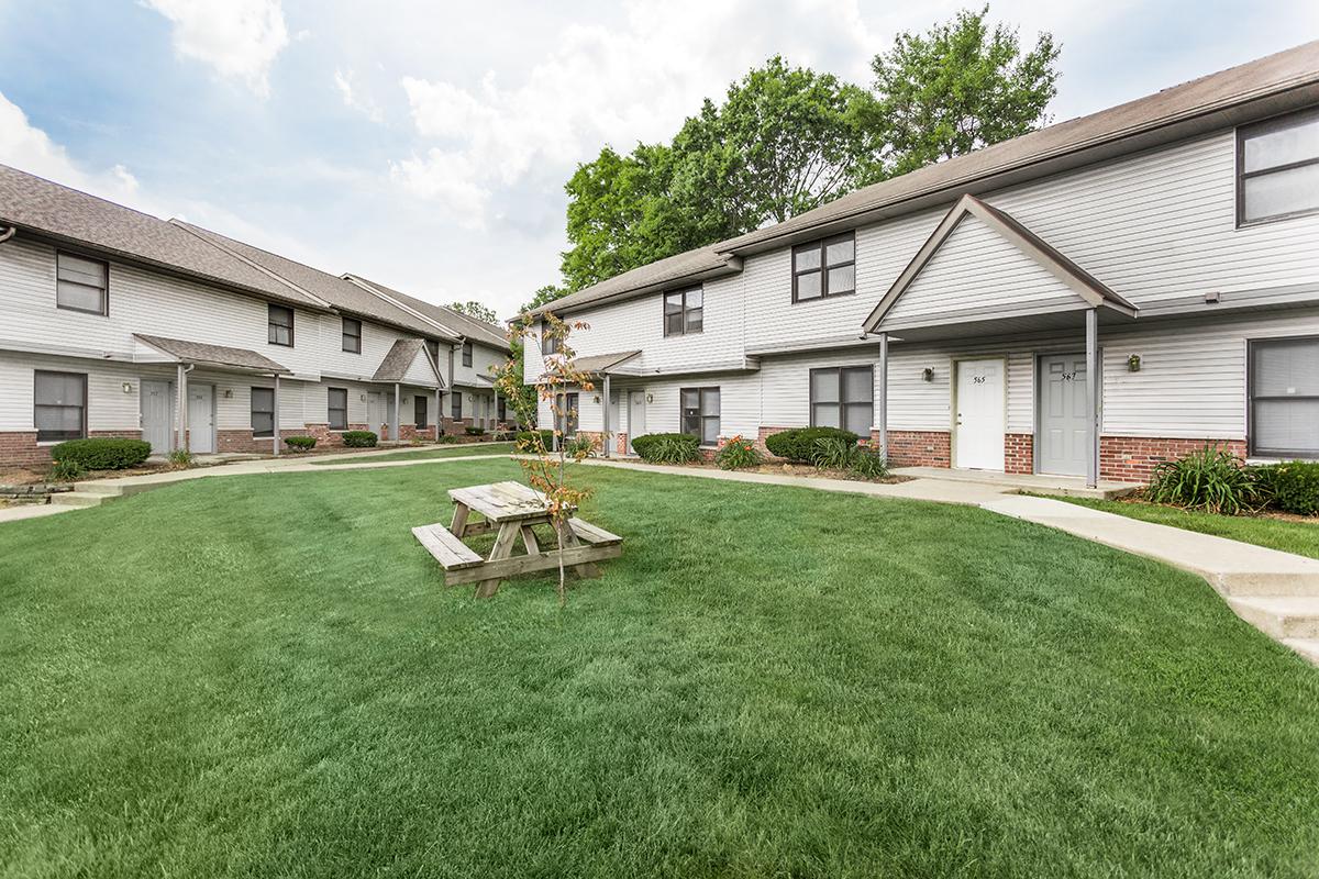 Hoosier Court Apartments Photo Gallery